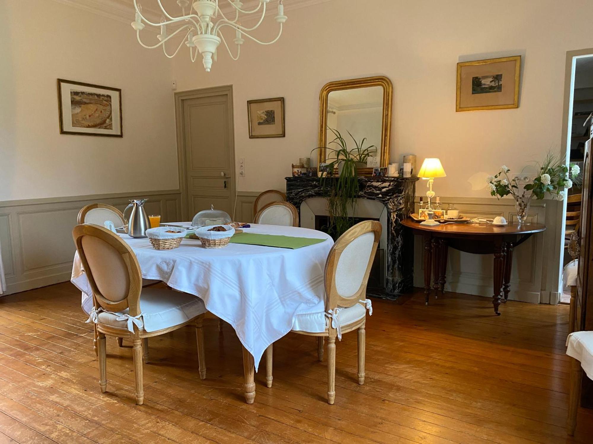 バイユー Le Grand Arbre Bed & Breakfast エクステリア 写真